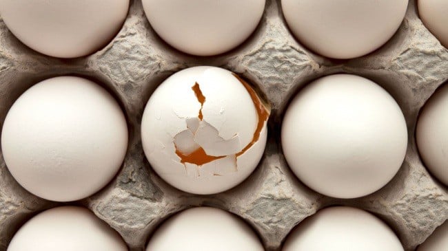 Сколько хранятся яйца в холодильнике сырые